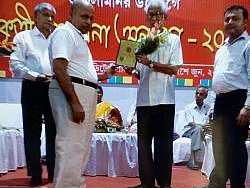 Facilitation to our ex-teachers and meritorious students of the school 2016 - photo 16