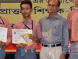 Facilitation to our ex-teachers and meritorious students of the school 2017 - photo 25